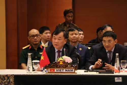 Thượng tướng Hoàng Xuân Chiến dự Hội nghị quan chức quốc phòng cấp cao ASEAN mở rộng